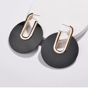 Black & Gold Geometric Hoops